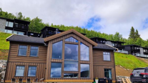 Mlodge - The Mountain Lodge